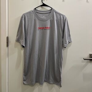 Nike Pro Men Tshirt M
